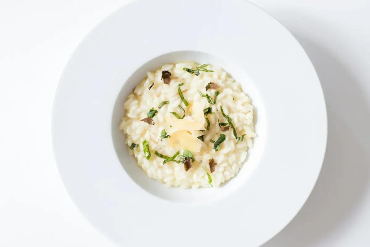 Perché il risotto non mantecato viene insipido? Il dettaglio finale è decisivo