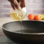 Come cucinare con meno olio senza perdere sapore? Il segreto degli chef