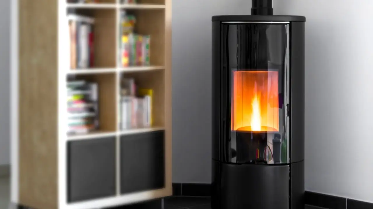 Si può installare una stufa a pellet senza canna fumaria? Ecco cosa dice la legge