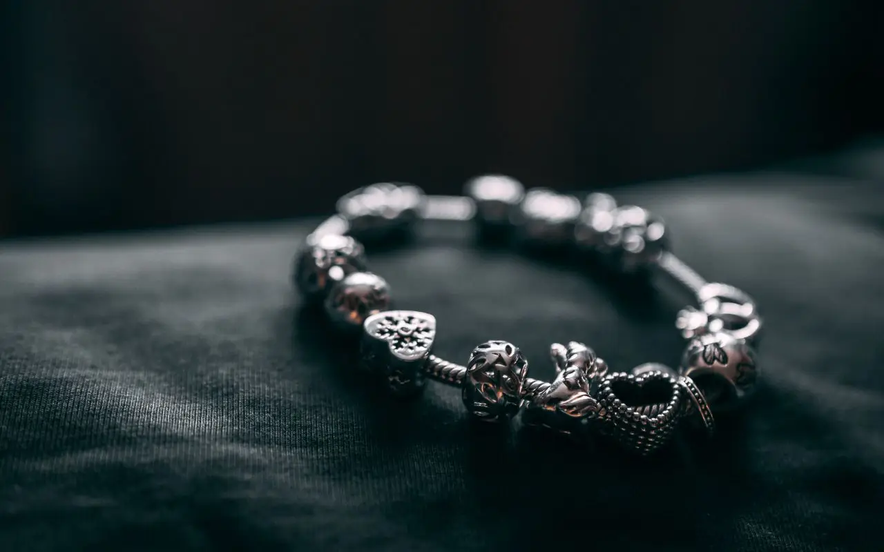 Come pulire i bracciali Pandora? Ecco il rimedio definitivo