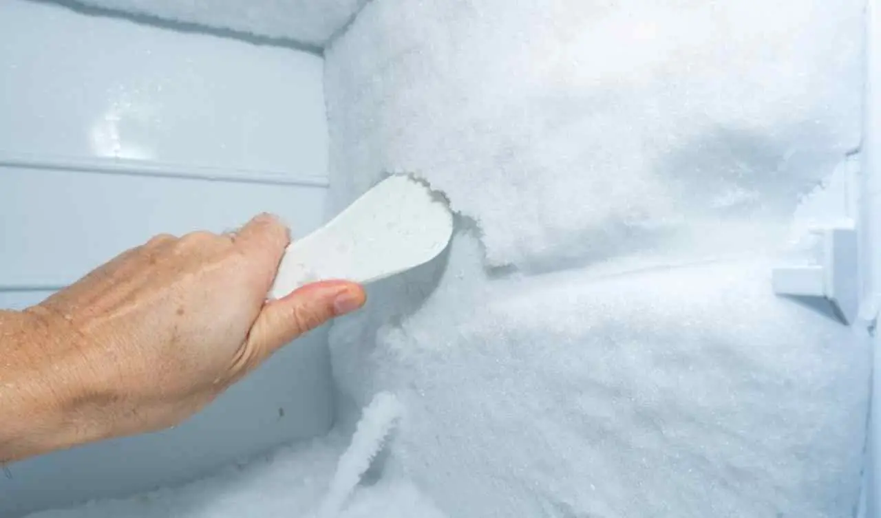 Come sbrinare velocemente il freezer? Ecco il rimedio definitivo