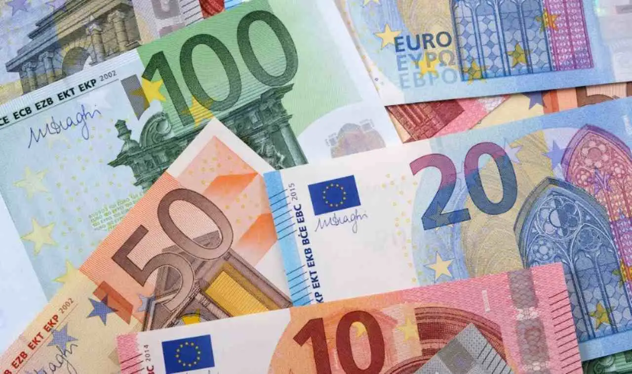 Banconote, l’addio è ufficiale: ecco quali non avranno più valore